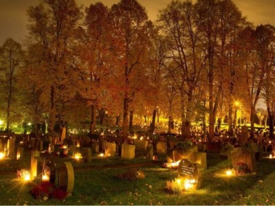 Skąd wzięło się święto Wszystkich Świętych? Historia, pochodzenie i znaczenie uroczystości 1 listopada w Polsce i na świecie