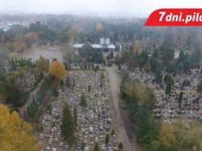 Piła: 5 lat temu nie mogliśmy odwiedzić grobów najbliższych. Wszystko przez pandemię
