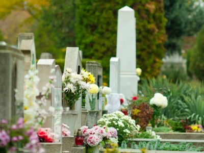 Opłata za wstęp na słynny cmentarz, w Polakach się zagotowało. Spoczywają tam znane osobistości