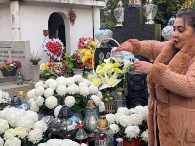 Wódka i muzyka na grobach. Tak Romowie z Wrocławia obchodzą Wszystkich Świętych