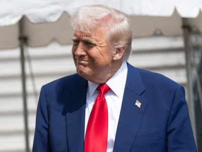 Umowa z Trumpem jednak korzystna? UE musi się spieszyć, nim ograją nas Chiny