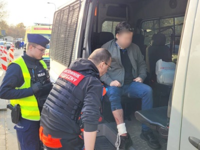 Policjanci nieprzerwanie pomagają. Akcja “ZNICZ-2025”