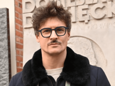 Mateusz Damięcki pokazał grób ojca i poruszył wyznaniem. Aktor kwestował z dziećmi na Powązkach