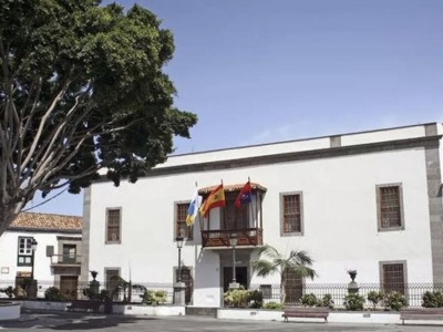 Telde: 21 urzędników straci pracę. Służby socjalne zagrożone