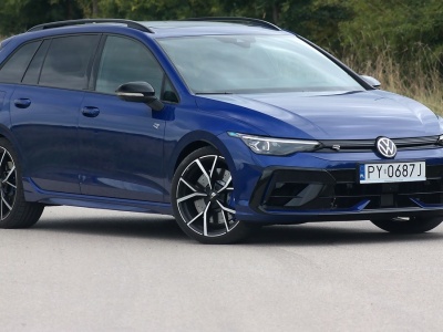 Volkswagen Golf R łączy ogień i wodę. Możesz pojechać do przedszkola i na tor