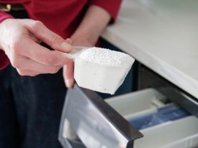 Niemcy zbadali proszki do prania. Zwycięska marka w dyskoncie w Polsce