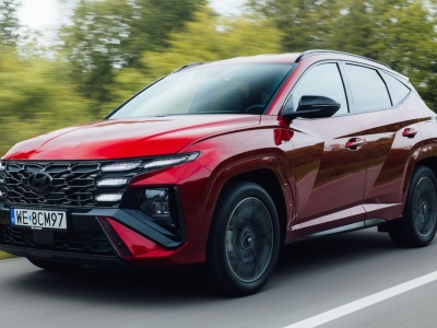 Hyundai Tucson rozkłada Jaecoo 7 w kluczowych aspektach, ale w jednym wciąż przegrywa. Różnica w cenie topnieje po obniżce o 27 tys. zł