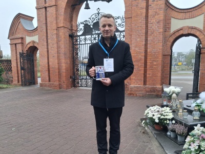 Trwa kwesta na Cmentarzu Nowofarnym w Bydgoszczy. Każde kilka złotych jest ważne