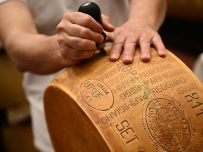 We Włoszech kradną sery. Łupem złodziei padło 200 form parmezanu