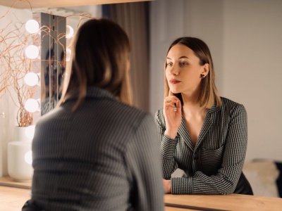 Uroda pomaga w pracy? Amerykańscy naukowcy zburzyli ten mit