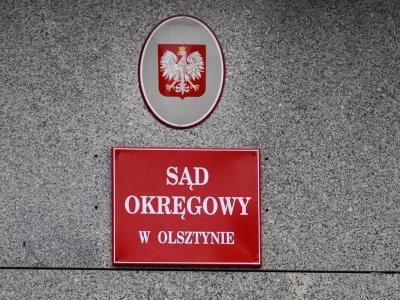 Gang „na policjanta” przed sądem! Starsi ludzie tracili majątki w kilka minut