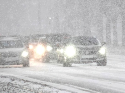 Spadnie nawet 20 cm śniegu. Drogi na południu będą nieprzejezdne