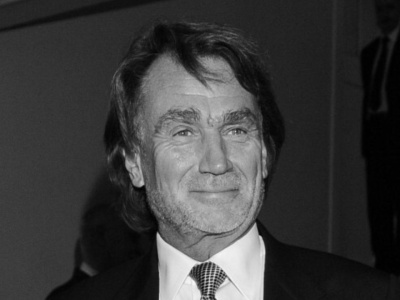 Wiemy, jak wygląda grób Jana Kulczyka. Uwagę przyciąga ten jeden szczegół