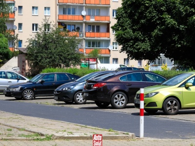 Parkujesz pod swoim domem? I tak możesz dostać mandat