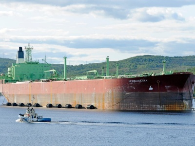 Reuters: Tureckie rafinerie odwracają się od rosyjskiej ropy po sankcjach Zachodu