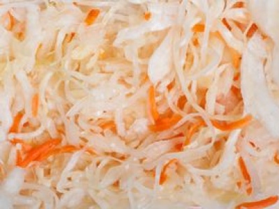 Większość nie wie, co oznacza taki wygląd kiszonej kapusty. Porcja zdrowia ląduje w koszu