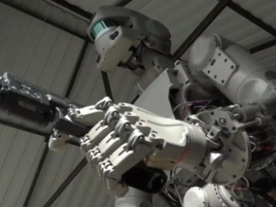 Plany Elona Muska dotyczące stworzenia „armii robotów”