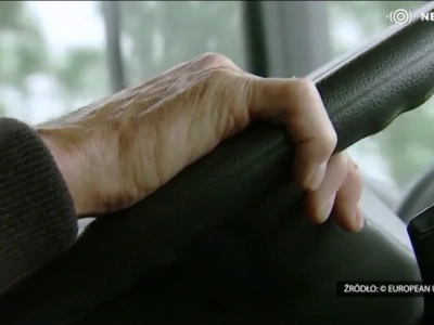 Młodzi początkujący kierowcy będą mieli trudniej. Regulacja idzie z Unii