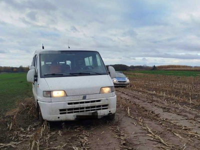 Policyjny pościg za kierującym busem, który nie zatrzymał się do kontroli drogowej