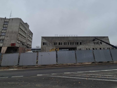 Zmiany na stacji kolejowej w Słupsku. PKP zdecydowały o wyburzeniu biurowca obok dworca