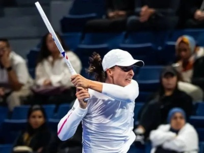 Iga Świątek zdemolowana w WTA Finals. Fatalny zwrot akcji. Żal było patrzeć