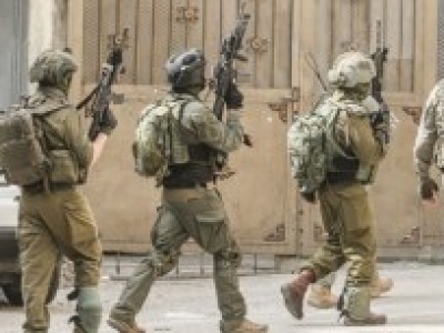 Przez 15 minut brutalnie bili zatrzymanego. Prawniczka zniknęła