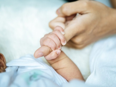 Projekt rozszerzający dostępność opieki okołoporodowej trafił do konsultacji