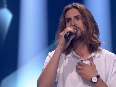 Wykładowca UWM, Łukasz Reks podbija scenę 