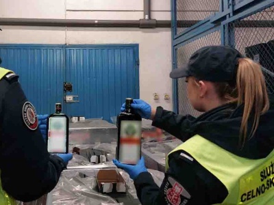 Świecko. 6,5 tys. litrów ukradzionego alkoholu jechało do Czech