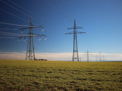 Rolnicy i przedsiębiorcy zapłacą więcej za prąd. Opłata mocowa wzrośnie o ponad połowę