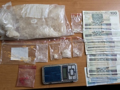 Znaczne ilości 2-CB oraz MDMA przejęte przez policjantów z bydgoskiej komendy miejskiej