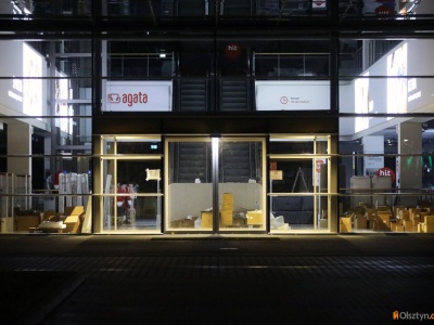 Nowa inwestycja w pobliżu Galerii Warmińskiej gotowa. Znamy datę otwarcia popularnego salonu meblowego