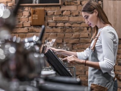 Zetki grają na kilku frontach. Firmy nie są z tego zadowolone