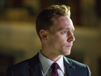 Nocny recepcjonista wraca po dziewięciu latach! Zdjęcia Toma Hiddlestona i Olivii Colman po latach