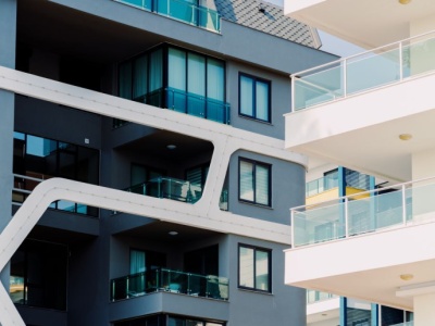 Deweloperzy chwalą się dobrą sprzedażą mieszkań