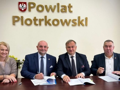 Kolejne miliony dla powiatu piotrkowskiego – inwestycje, które łączą ekologię i edukację