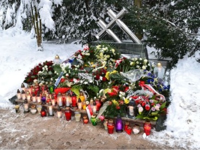 Ofiary promu Heweliusz – pamięć, pomniki i morze, które nigdy nie oddaje