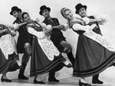 Historia jednej fotografii z Bazy Zdjęć PAP: 75 lat temu zadebiutował zespół „Mazowsze”