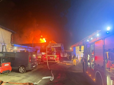 Nocny pożar hali w Stargardzie
