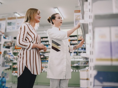 Ceny leków: pacjenci z mniejszych gmin muszą zapłacić więcej. Raport ujawnia różnice cen