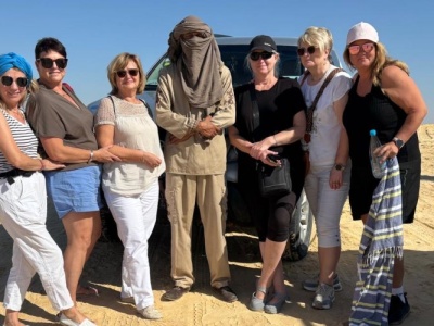 Rainbow zabrał mamy zastępcze na tygodniowe wakacje do Tunezji