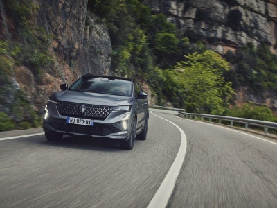 Jest drożej, ale właściwie to taniej… Nowy cennik Renault Austral