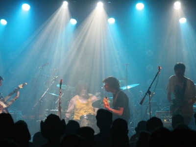 Znani muzycy obiecali fance prywatny samolot, a zabrali oszczędności życia!