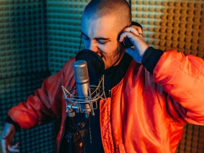 Głos, który ma znaczenie. OSHEE rusza z konkursem muzycznym SPEAK UP