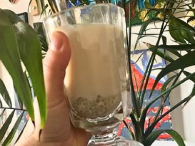 Dzieciaki uwielbiają taką herbatkę. W domu robię zdrowszą, a cieszy tak samo