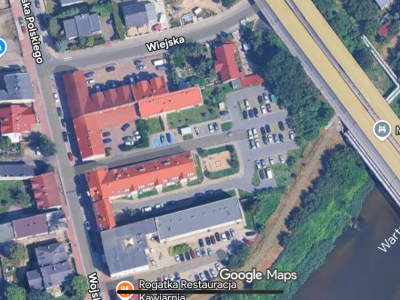 Parking za kamienicami MTBS przy ul. Wojska Polskiego dostępny dla wszystkich