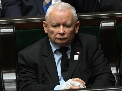 Emocjonalna wypowiedź Jarosława Kaczyńskiego. „Szczują na chorego człowieka. To źli …