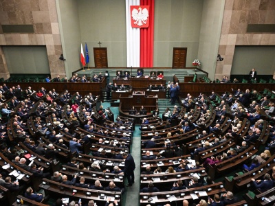 5 dodatkowych lat pracy i dopiero emerytura. Nowe przepisy weszły w życie