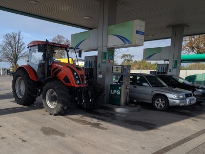 Nowe zasady zwrotu akcyzy za paliwo rolnicze coraz bliżej. Ministerstwo też chce zmian