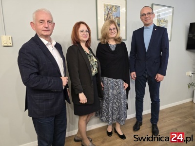 Zawodowe rodziny zastępcze z wyższym wynagrodzeniem. Kolejna umowa podpisana